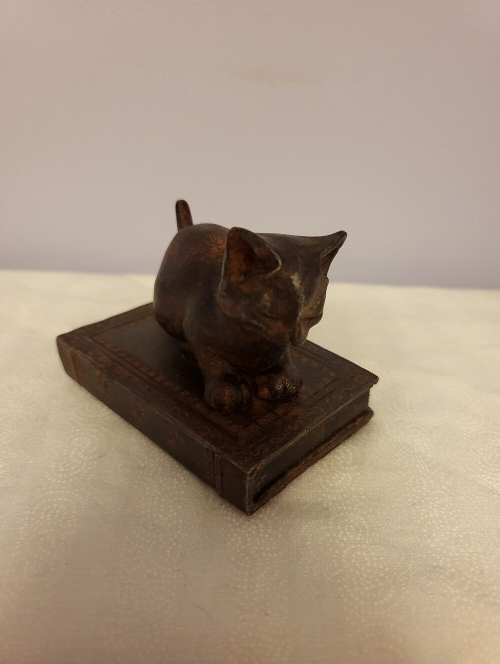 Decorative Brown Cat Figurine on Book - Home Accent Decor - Picture 9 of 10